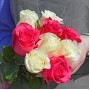 Букет из 9 белых и розовых роз